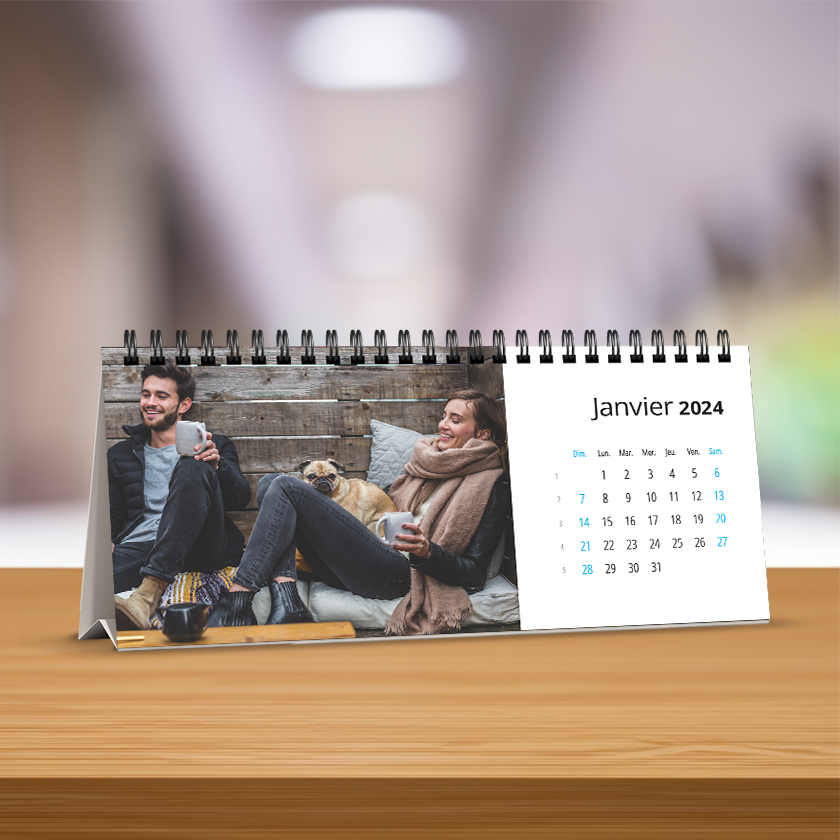 Designly - Calendrier de bureau personnalisable avec vos propres photos ou designs. Exprimez votre style unique avec ce calendrier, conçu sur mesure avec vos choix d'images et de designs. Créez un calendrier unique qui reflète votre individualité. | Customizable desk calendar featuring personalized your own photos or designs. Express your unique style with this calendar, tailor-made with your choice of images and designs. Create a one-of-a-kind desk calendar that reflects your individuality.