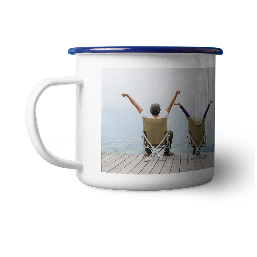 Designly - Tasse de camping personnalisable avec vos propres photos ou designs. Exprimez votre style unique avec cette Tasse de camping, conçue sur mesure avec vos choix d'images et de designs. | Customizable Camping Mug featuring personalized your own photos or designs. Express your unique style with this Camping Mug, tailor-made with your choice of images and designs.