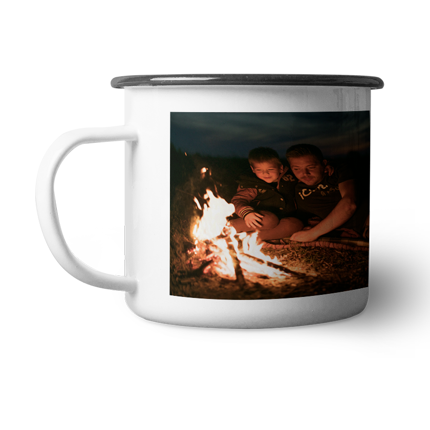 Designly - Tasse de camping personnalisable avec vos propres photos ou designs. Exprimez votre style unique avec cette Tasse de camping, conçue sur mesure avec vos choix d'images et de designs. | Customizable Camping Mug featuring personalized your own photos or designs. Express your unique style with this Camping Mug, tailor-made with your choice of images and designs.
