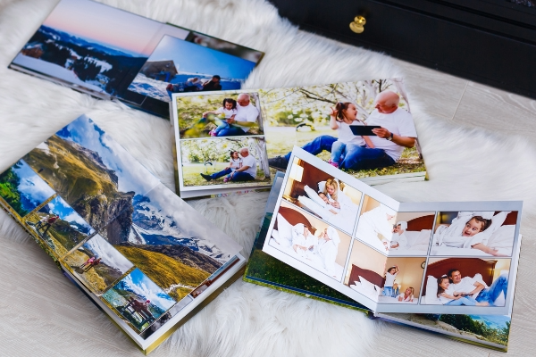 Designly – Livres photos personnalisable avec vos propres photos ou designs. Conçus sur mesure avec vos choix d'images et de designs. |Photobooks  featuring personalized your own photos or designs. Tailor-made with your choice of images and designs.